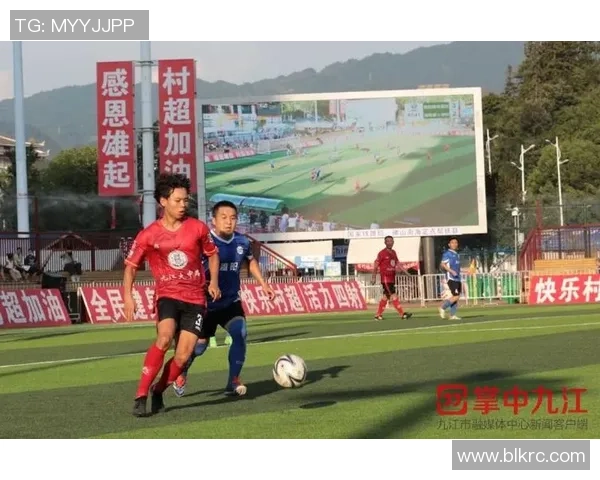 足球饼迷的热爱与追求：探索足球文化与美食的完美结合